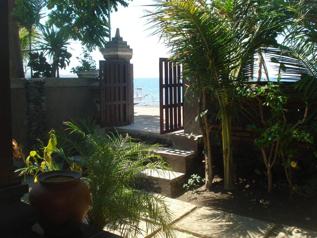 Bulih Beach Bungalows Amed Rum bild