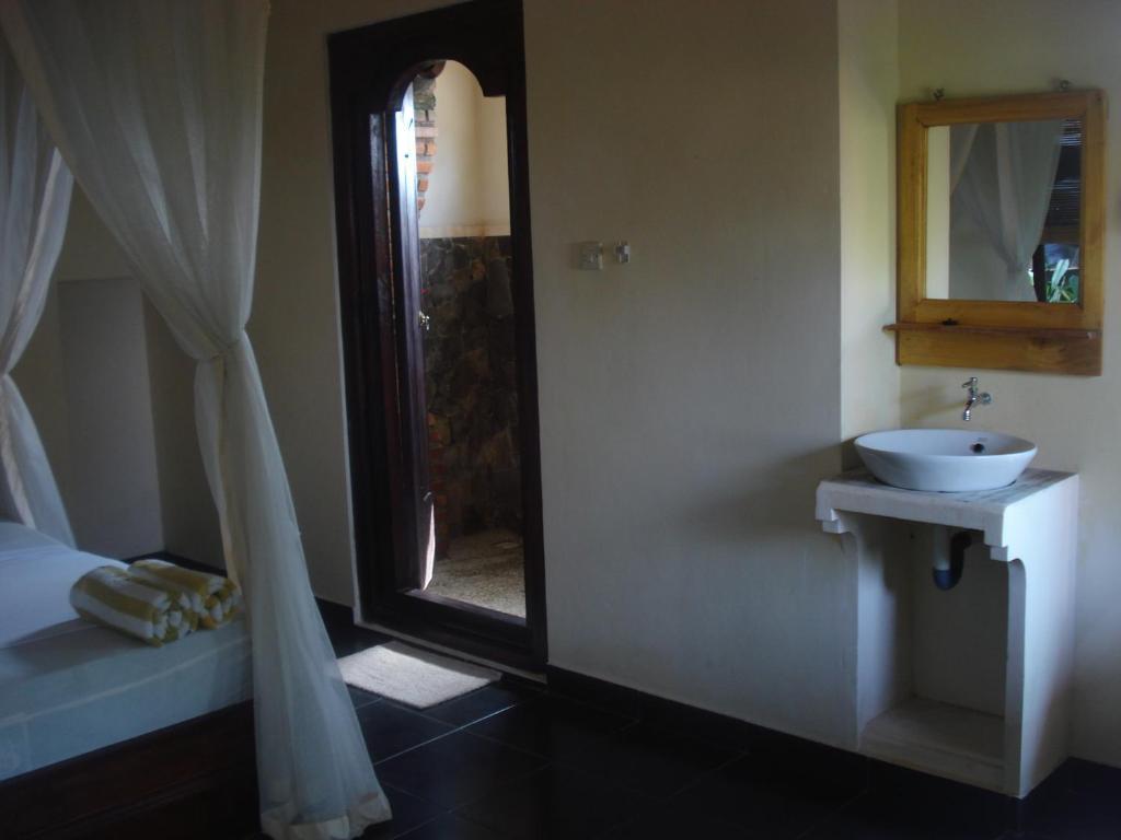 Bulih Beach Bungalows Amed Rum bild
